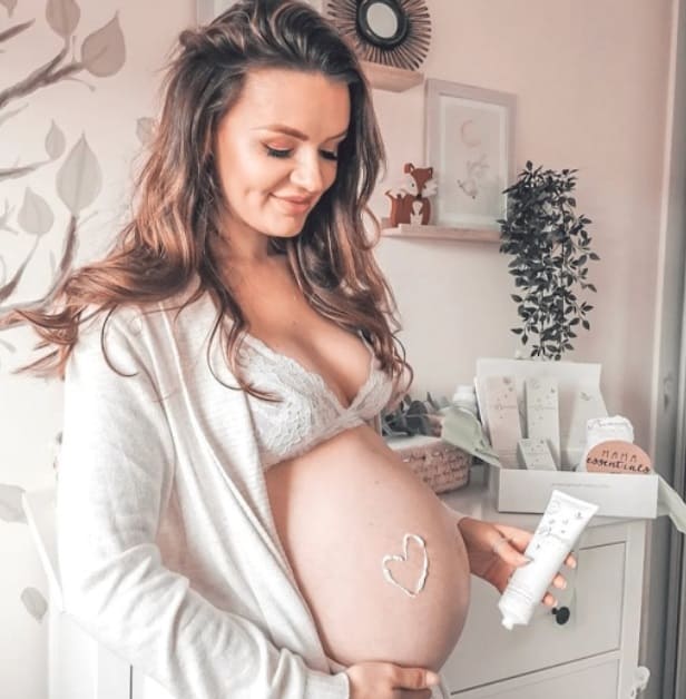 pregnant mom face moisturizer