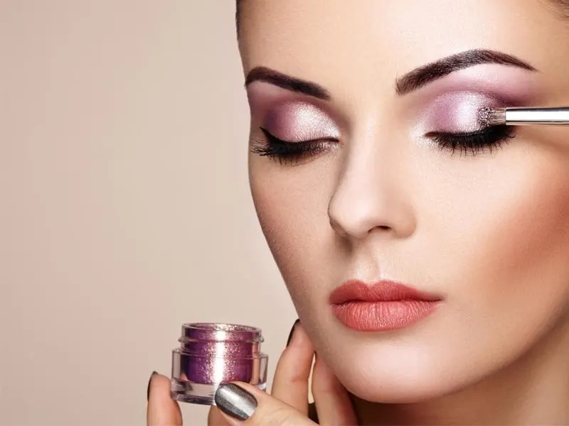 Can You Do Eyeshadow Without Concealer