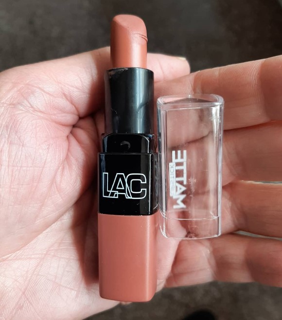 best maroon lipstick