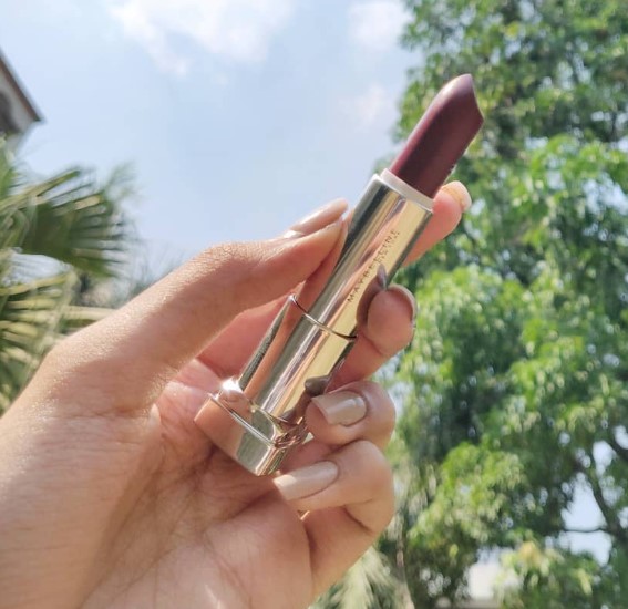 dark maroon lipstick for brown skin