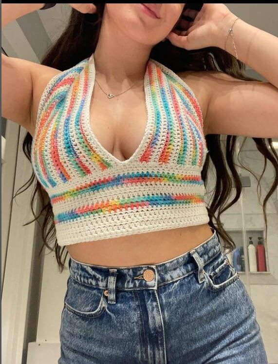 How should I dress for a music festival?
