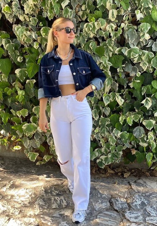 what to wear with white jeans female