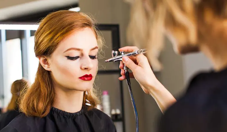 Airbrush makeup