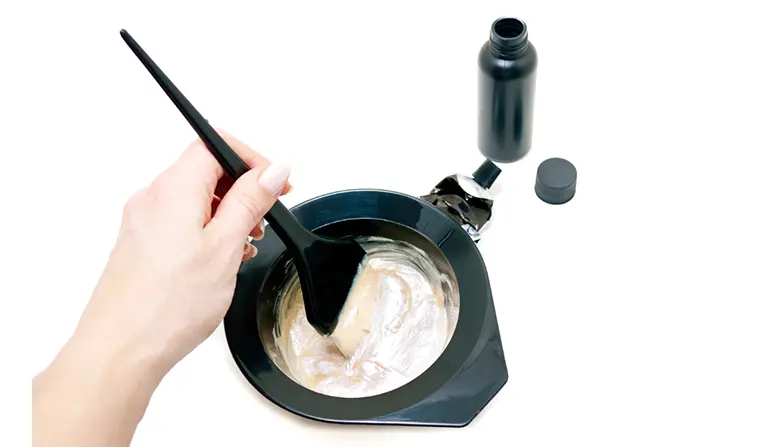 Required items for proper application of temporary hair color