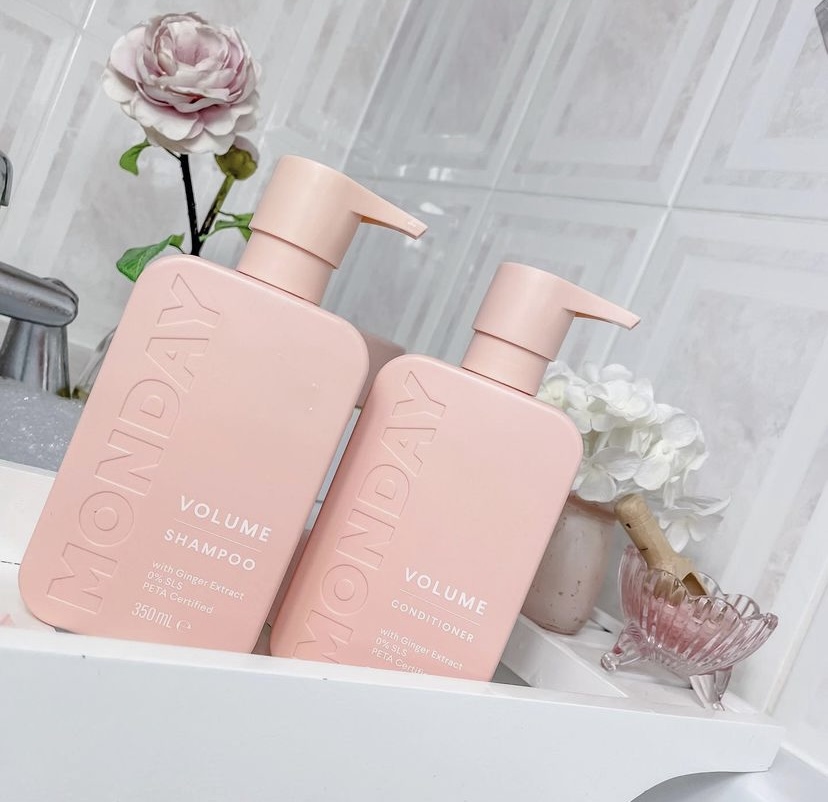 Does Monday Shampoo Cause Dandruff