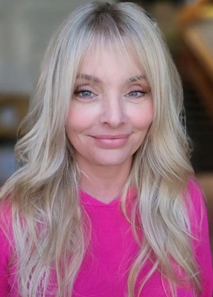 short hairstyles for fine hair over 60 with glasses