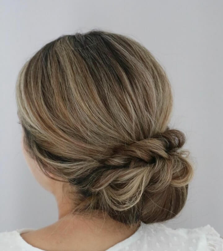  Huge Knot Hairstyle
