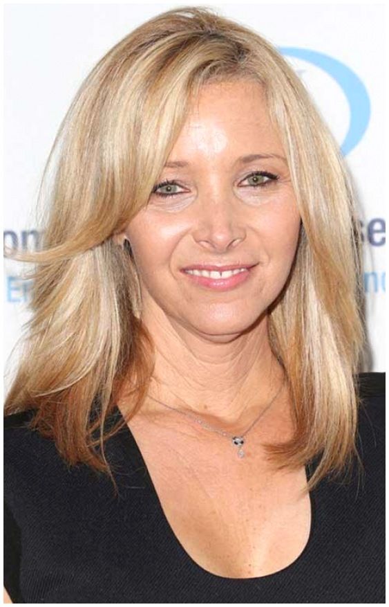 plus size women hairstyle in uneven lob