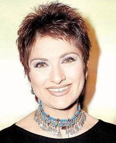 spiked hairstyle for plus size women