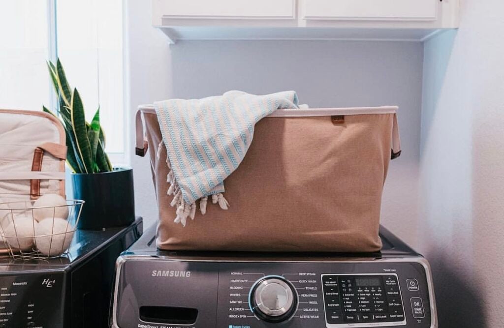 Can You Use Shampoo If You Run Out Of Laundry Detergent