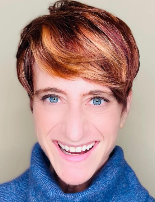 short hairstyles for fine hair over 60 with glasses