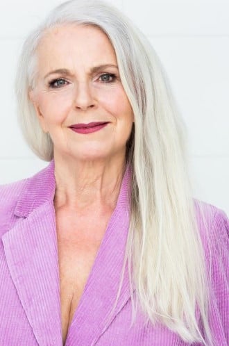 Simple Straight Hairstyle