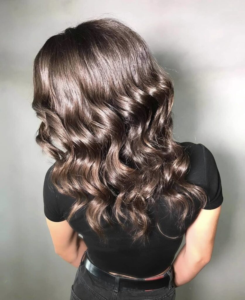 How to Tell if Someone has a Perm or Real Curls