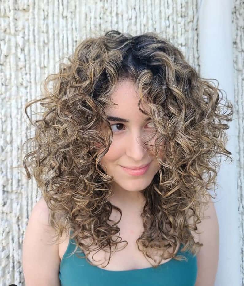 ways to dye curly hair