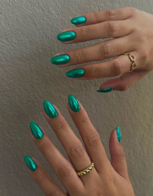 How long do chrome nails last?